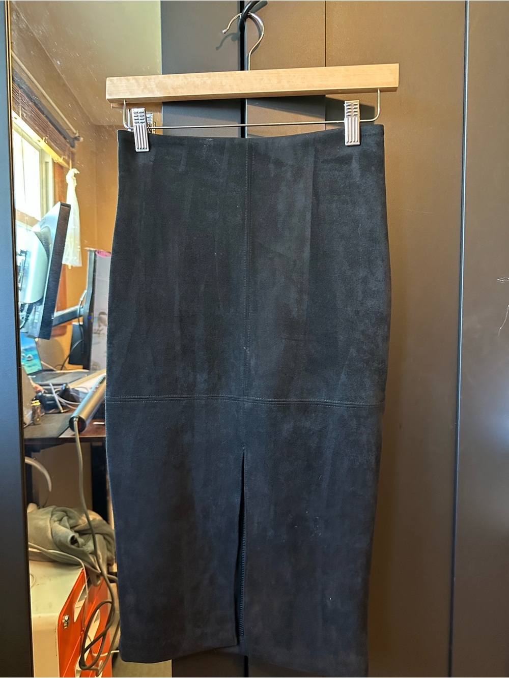 YaYa & Co Black Faux Suede Midi Pencil Skirt Small Stretch Slit Minimalist